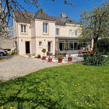 1 2 Personnes Dans Maison Avec Jardin Proche Centres D'interet Et Commerces